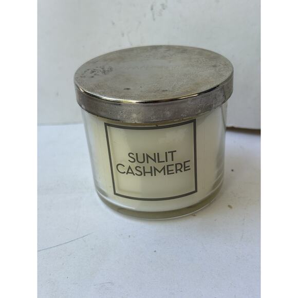 Bath & Body Works 4 Oz One wick Candle Sunlit Cashmere New - Picture 4 of 5